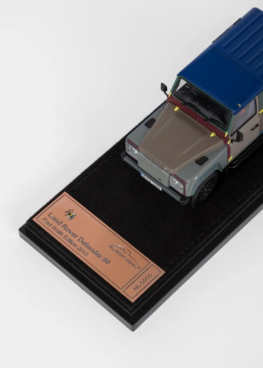 Small - 1:43 Scale