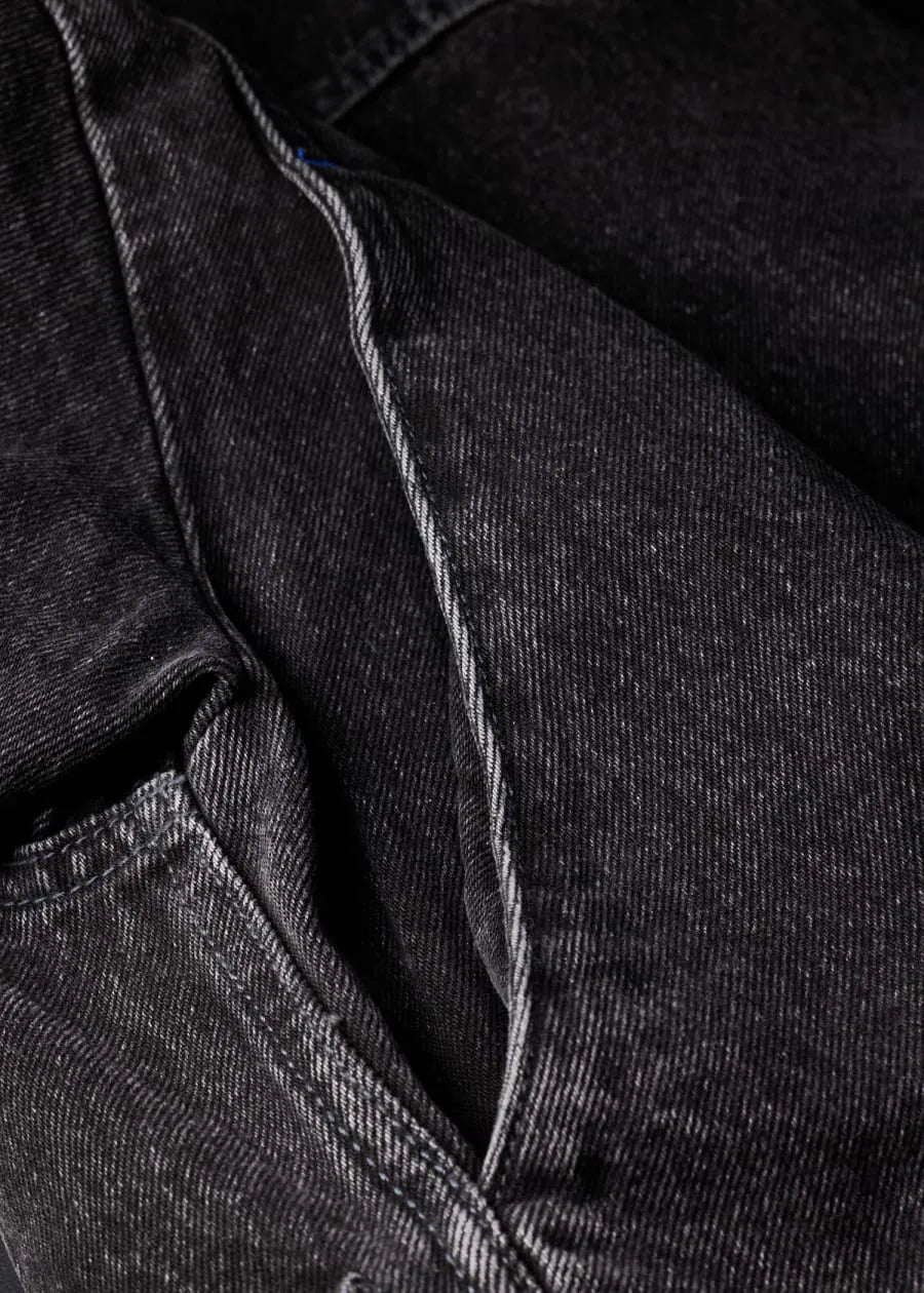 Dark-Wash Black